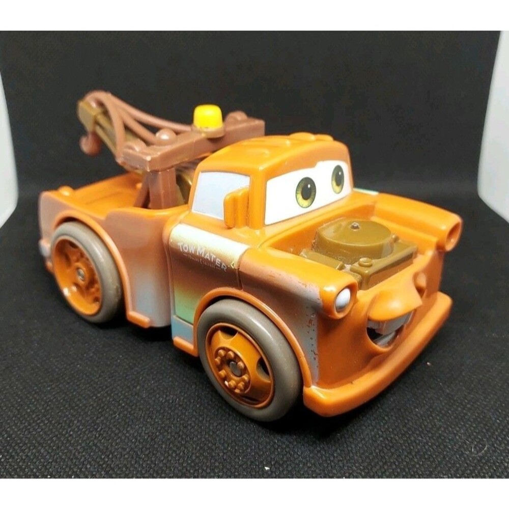 Disney Pixar Cars Mattel Shake N Go Brown Tow Mater Truck Talking Kids Toy 2005